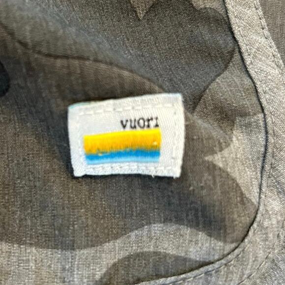 VUORI Men's Camo Banks 7" Versatile Athletic Shorts - Picture 3 of 8